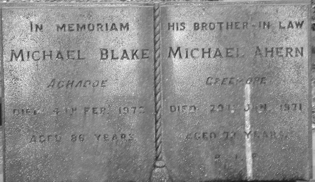 Blake, Michel and Michael Ahern.jpg 175.8K